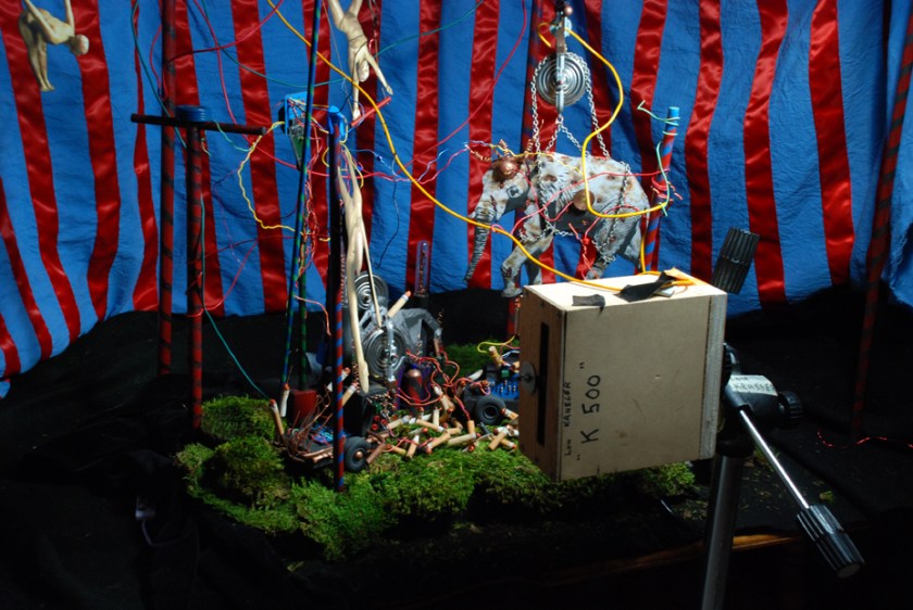  4x5 Camera test w/ "Topsy's Turvey" Diorama